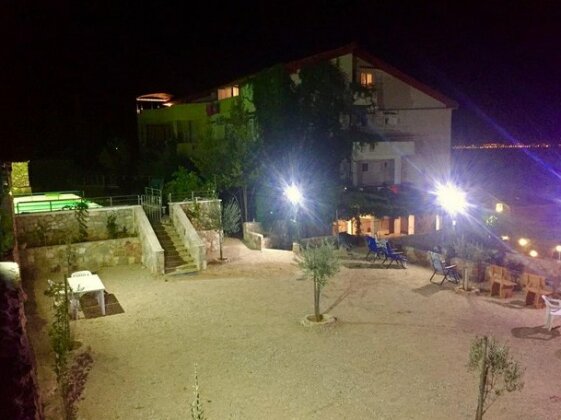 Apartments Villa Dinastija - Photo2