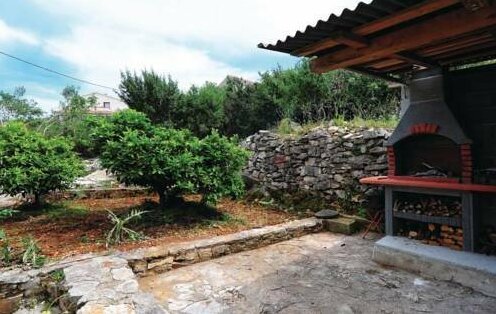 Holiday Home Mali Iz - Photo3