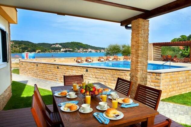 Lando Resort - Photo4