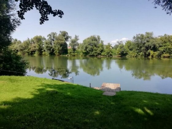 House on the river Karlovac - Photo3