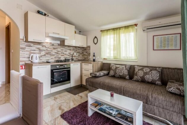 Apartment More Kastel Kambelovac Split-Dalmatia County - Photo2