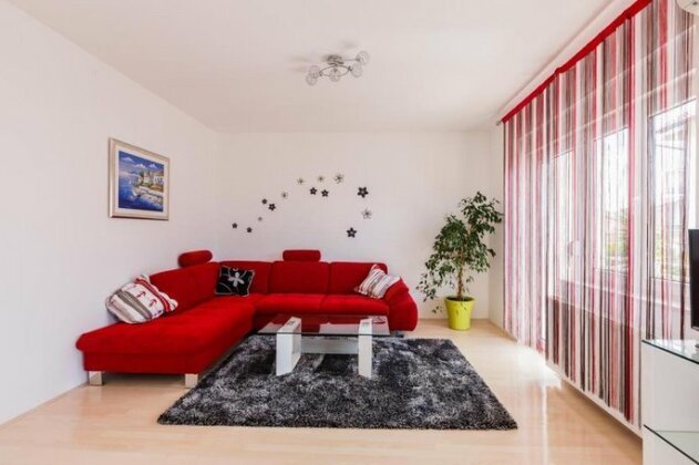 Apartman A&B Kastel Luksic - Photo2