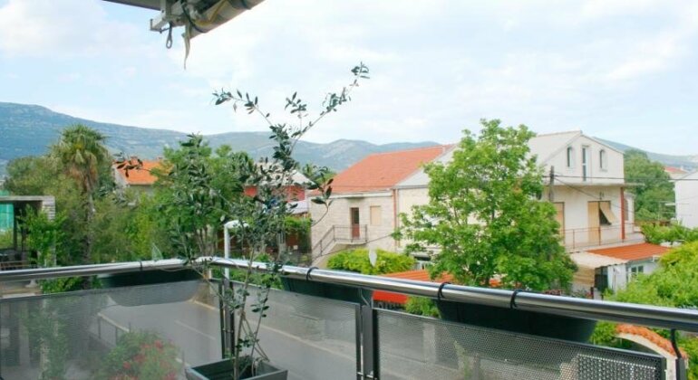 Apartment Luna Kastel Novi - Photo5