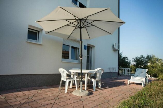 Beach Studio Apartment Ivana - Photo2