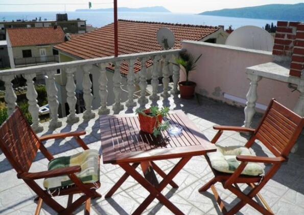 Apartments Mariani Komiza - Photo4
