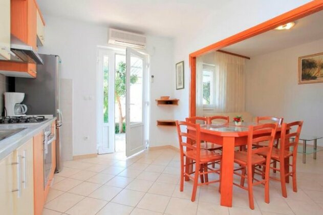 Apartment Mate - Banje beach - Photo5