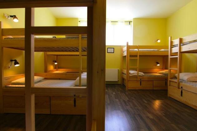 Falling Lakes Hostel - Photo5