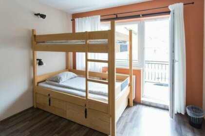Falling Lakes Hostel