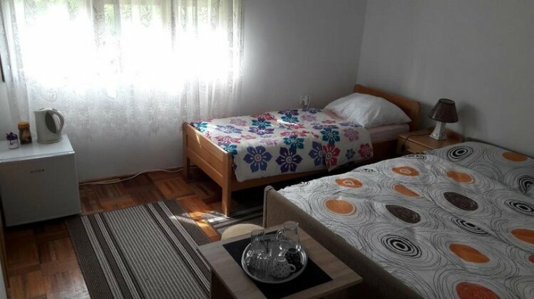 Guest house Leka - Photo2