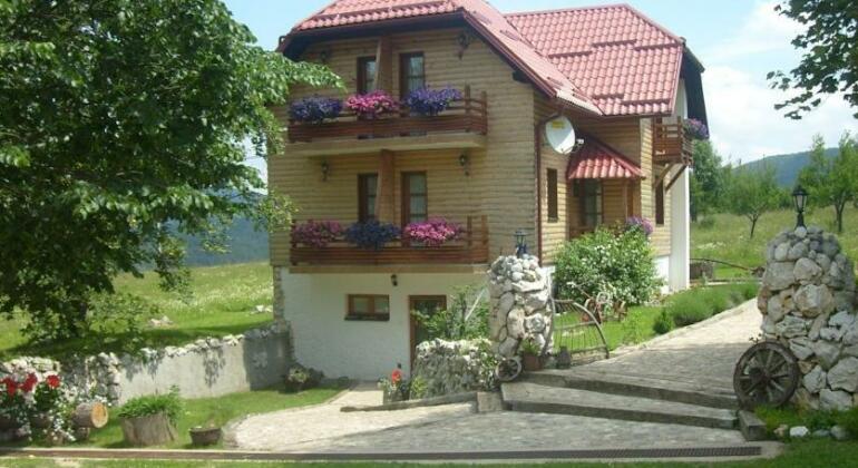 Pension Mrzlin Grad - Photo2