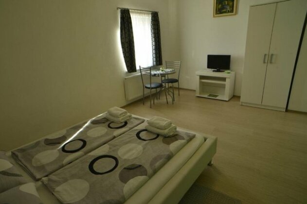 Rooms Magdic - Photo5