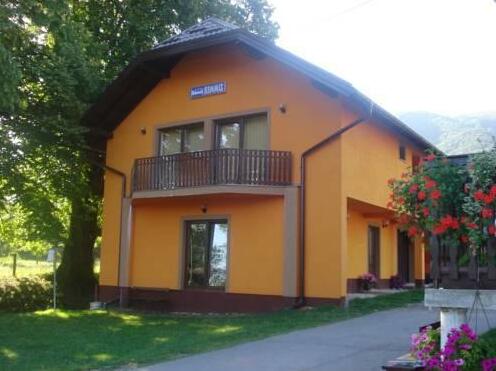 Photo 3