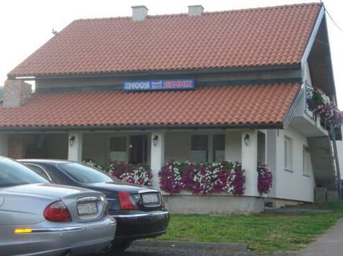 Rooms Velo - Photo2