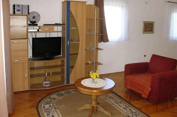 Holiday Home Ivan Kukljica - Photo2
