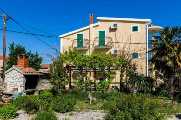 Jelicic apartments near sea - Photo2