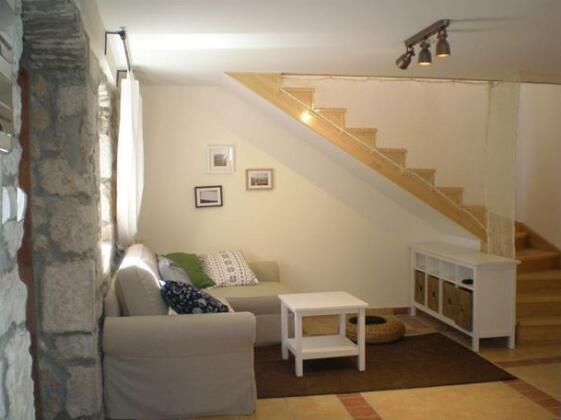 Little Stone Holiday Home - Photo4