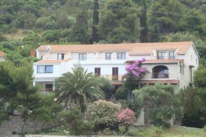 Apartments Ana Lastovo