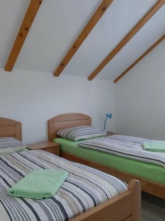 Bedrooms Cerovac - Photo2