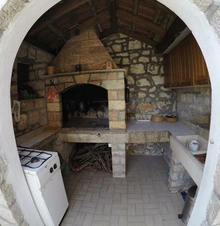Holiday Home Mary Lozisca - Photo2