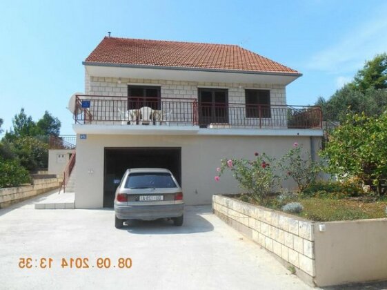  Photo 2