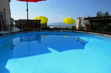 NAVIS Sea View Apartment with pool