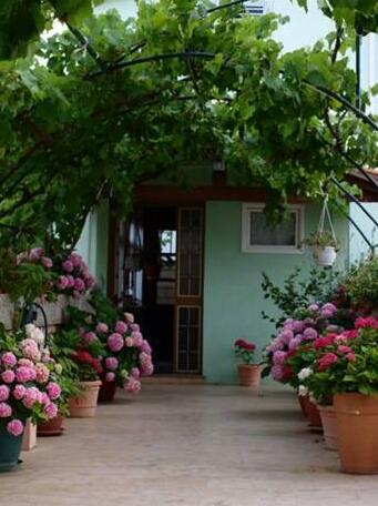 Bed & Breakfast Alaburic - Photo2