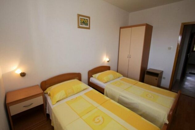Apartments Elia Mandre - Photo5