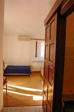 Guest house Lara Martinscica