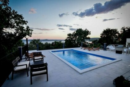 Great Villa Ivana 4 with sea view