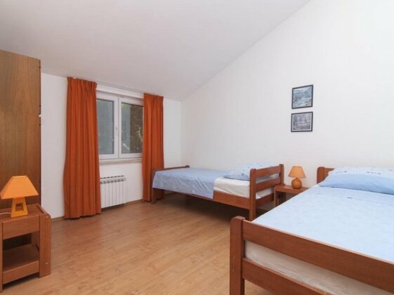 Apartments Levan 153 - Photo4