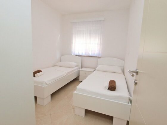 Apartments Medulin 396 - Photo5