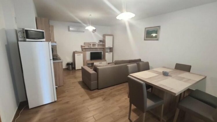 Apartmani Andrea Metajna - Photo4