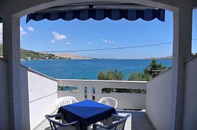 Apartments Draga Metajna - Photo2