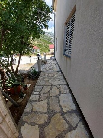 Apartments Tea Metajna - Photo2