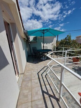 Apartments Tea Metajna - Photo4