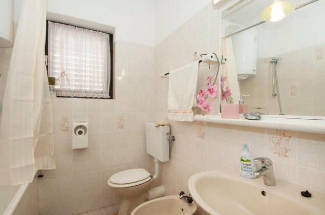Apartment Tamara Mimice - Photo3