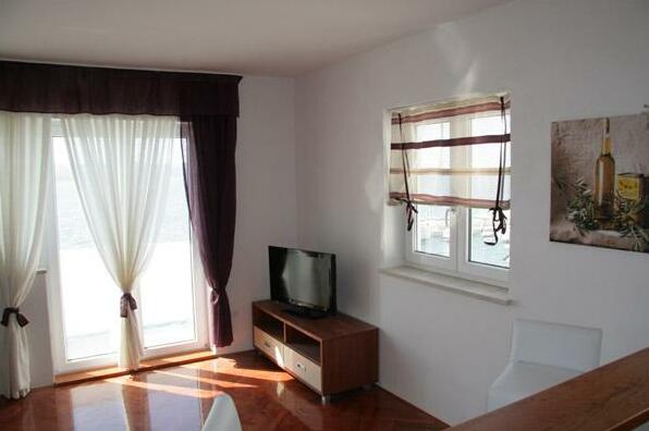 Apartments Mistral - Photo5