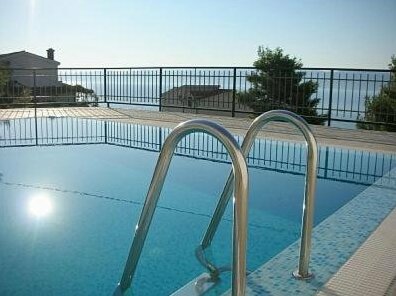 Mimice Bay Apartments - Photo2