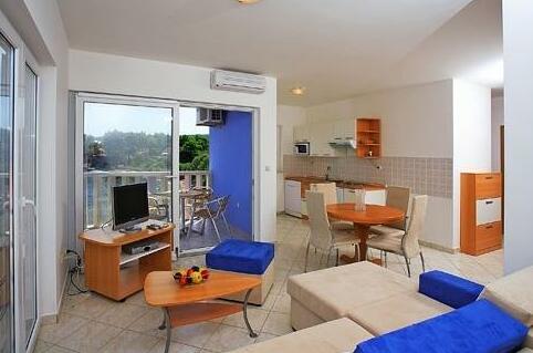 Aparthotel Marina Beach Supetar - Photo4