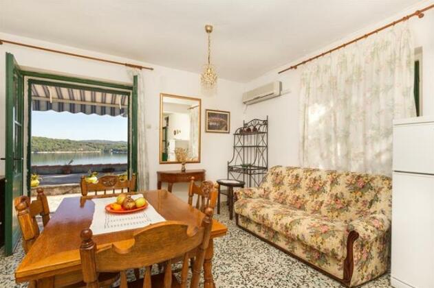 Holiday Home Bruno Necujam - Photo3