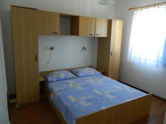 Apartments Skender Njivice - Photo5