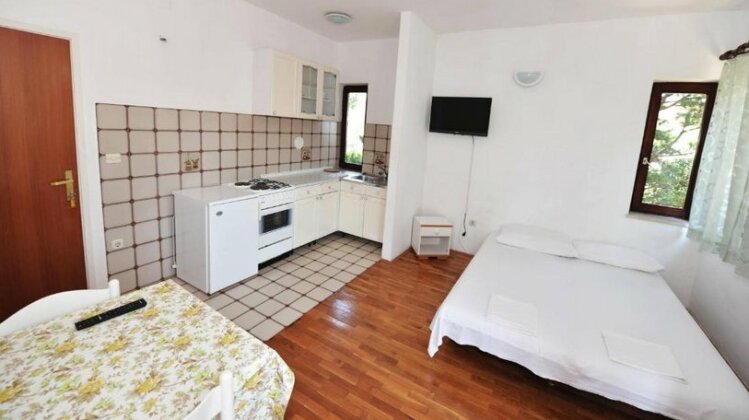 Apartment Emilia - Photo5