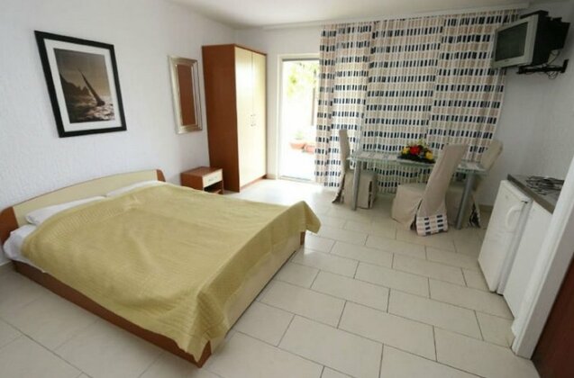 Apartments Bee - Photo3
