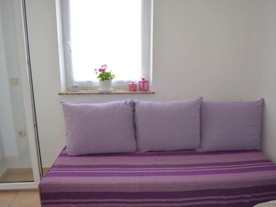  Photo 3