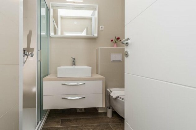 Villa Star 1 luxury apartment with a pool - Photo5