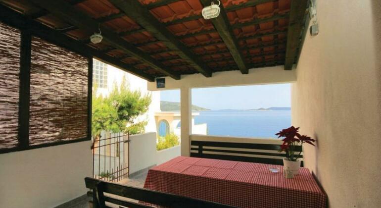 Mirjana Apartment Suites - Photo4