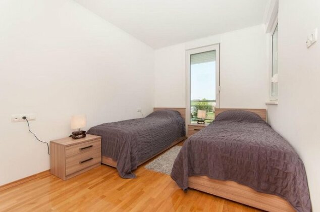 AP 4+2 in one of the most luxury building in Omis - Photo4