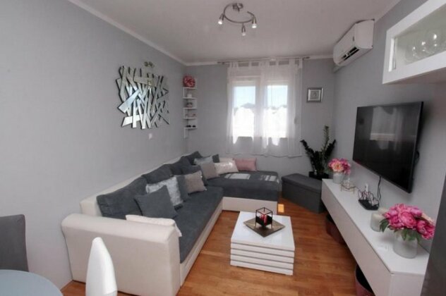 Apartman SANJA Omis - Photo2