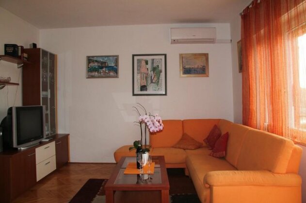 Apartment Rake - Photo2