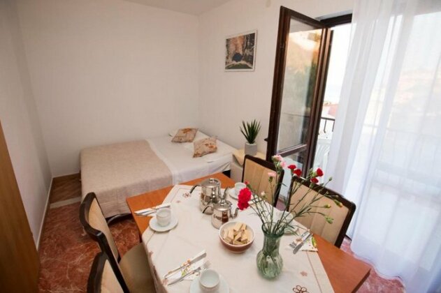 Apartments Ani Omis Split-Dalmatia County - Photo3